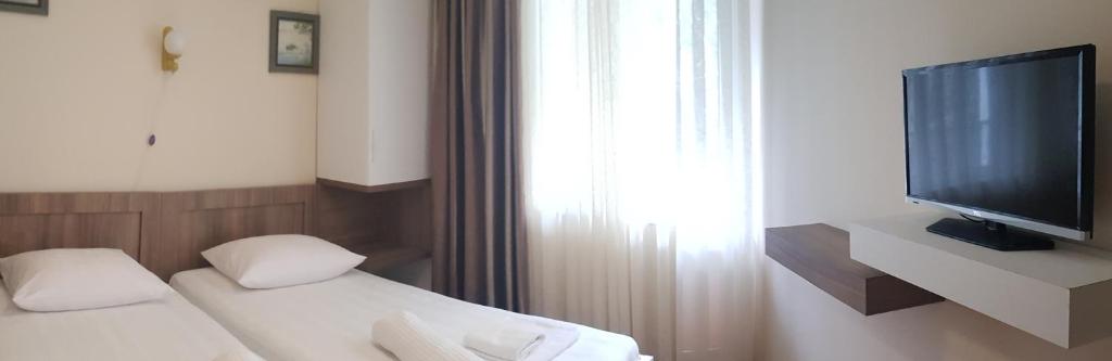 Hotel Captain room 2