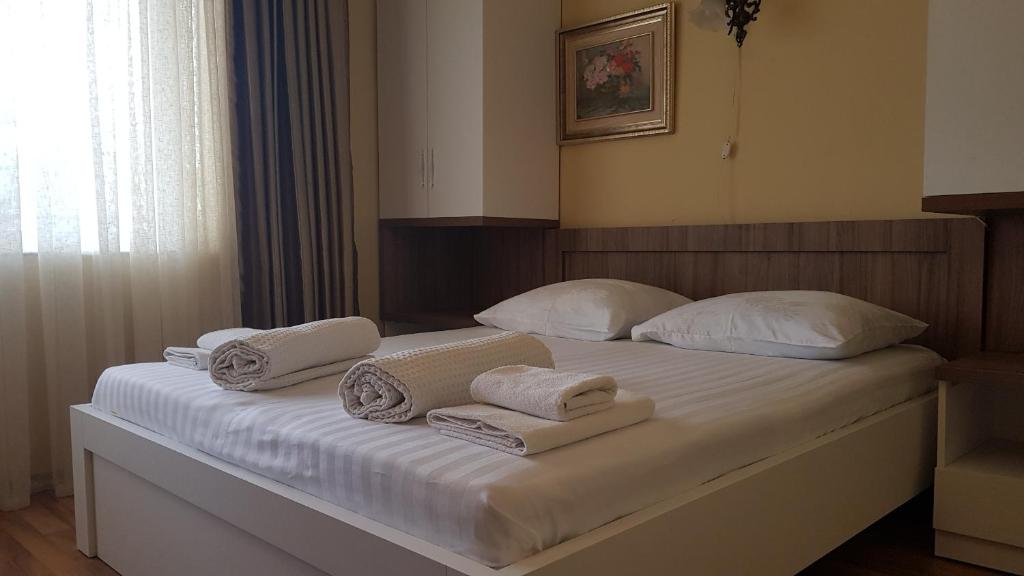 Hotel Captain room 5